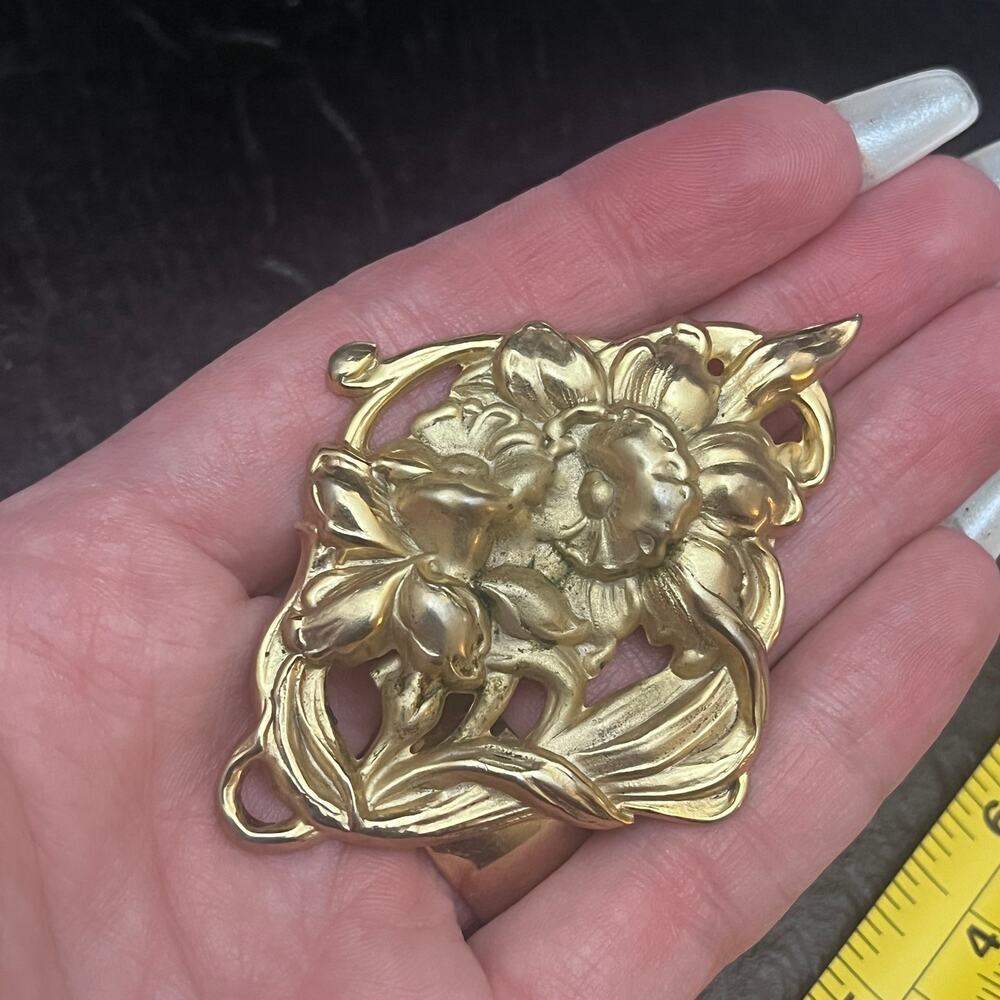 Vintage Art Nouveau style, large, brass bronze, gold tone, floral brooch pin